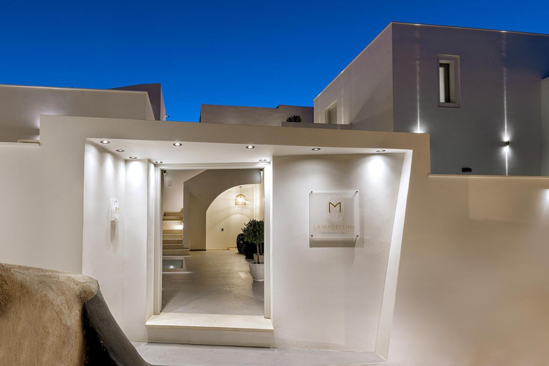 La Madeleine Oia Bed & Breakfast Exterior photo